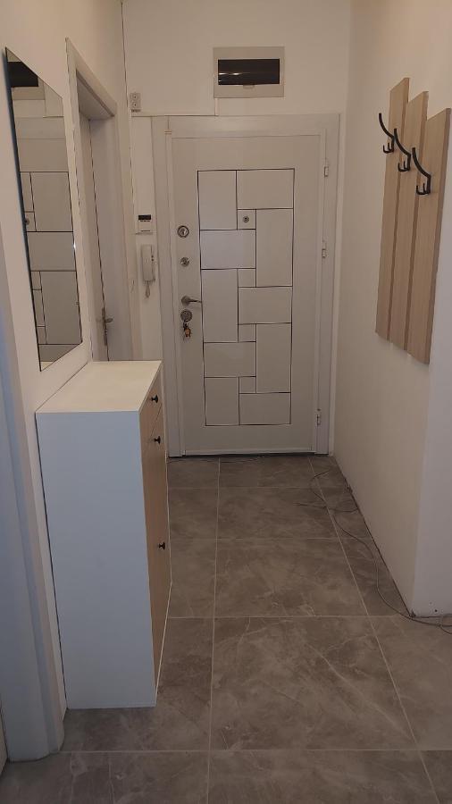 Magnolia Apartment Varna Esterno foto